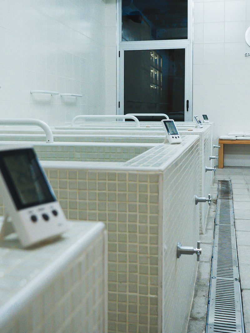 Baños de contraste de O2, con control de temperatura a la vista